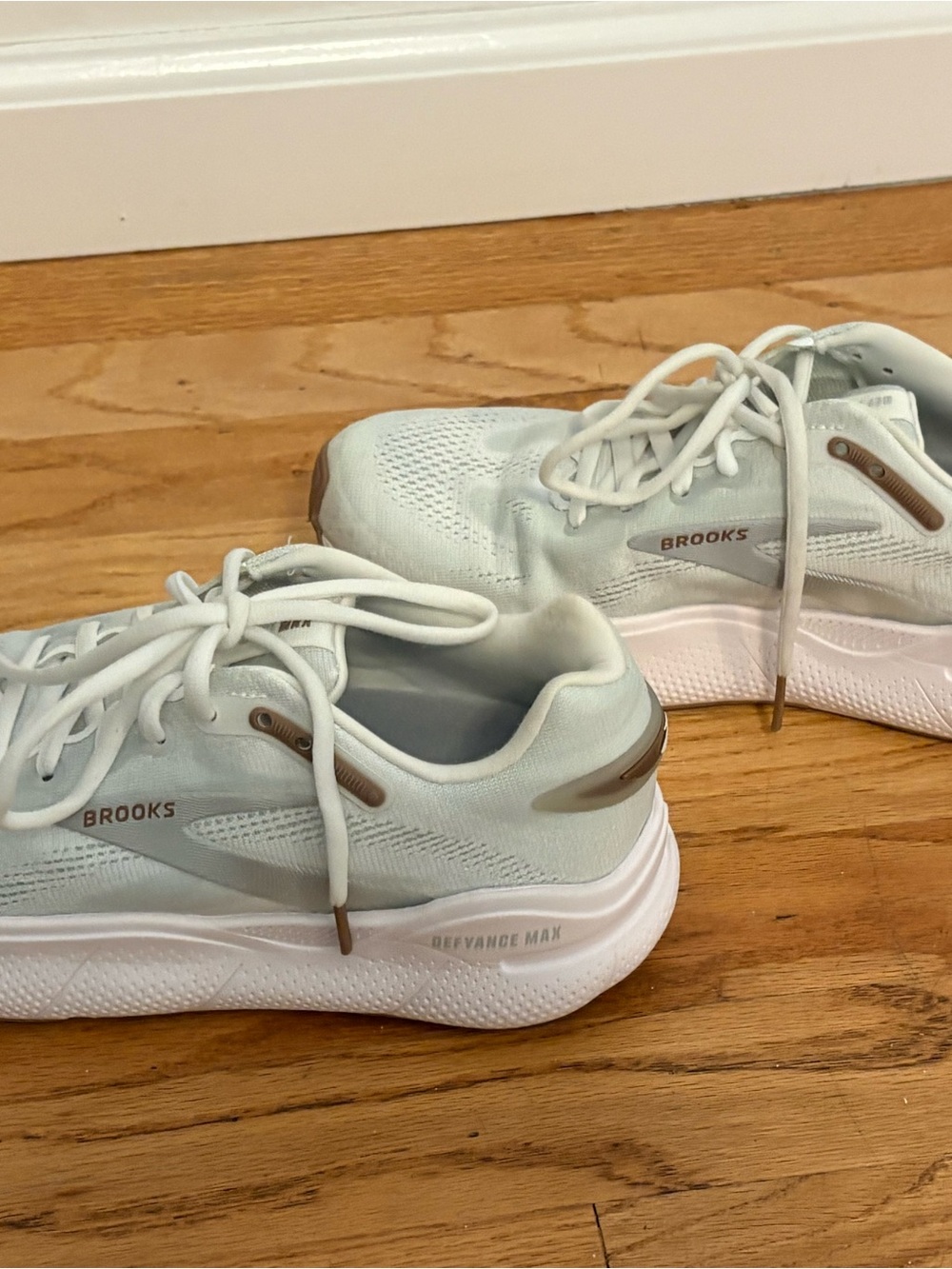 Brooks Mint Green and White Women's Running Sneakers